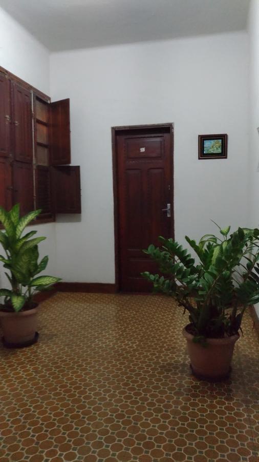גוברנדור ולדארס Hotel Indaia מראה חיצוני תמונה